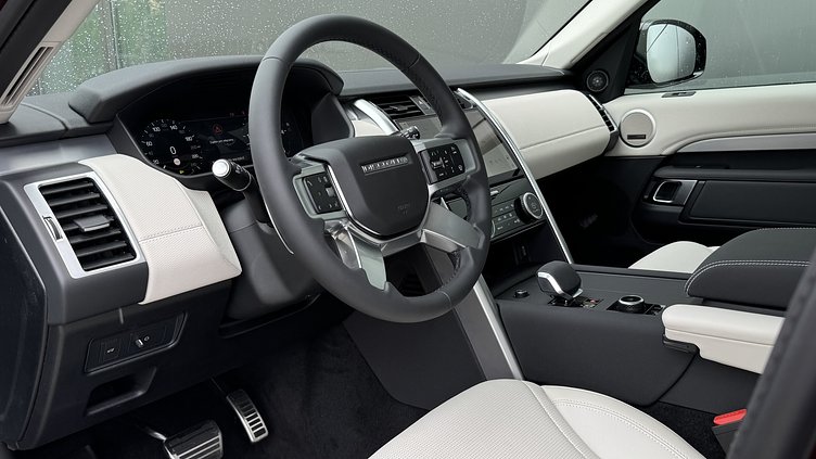 2026 Nowy Land Rover Discovery Sedona Red 3.0 litre i6D.​ Discovery MY26 3.0D I6 350 PS AWD Auto Gemini