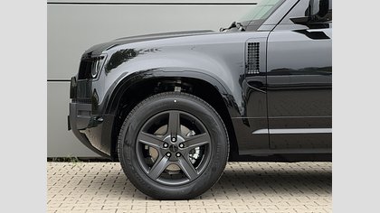Defender 110 3