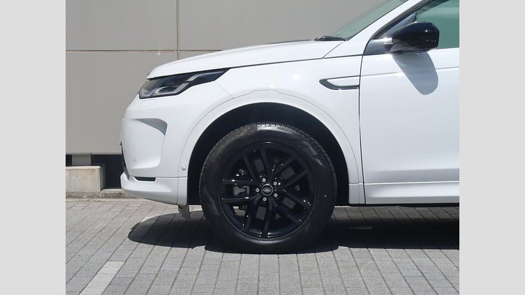 2024 認定中古車 Land Rover Discovery Sport フジホワイト D200マイルドハイブリッド（ディーゼル） 標準ホイール S