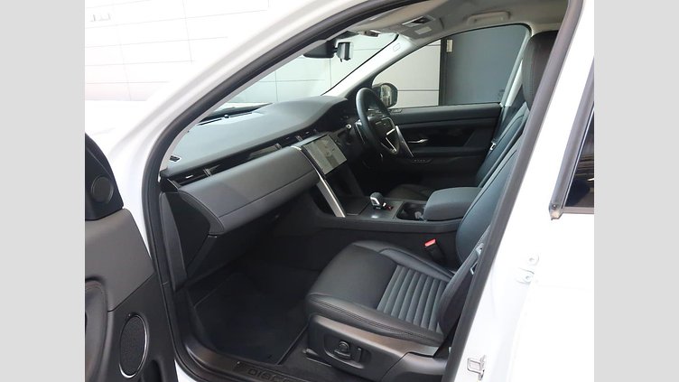 2024 認定中古車 Land Rover Discovery Sport フジホワイト D200マイルドハイブリッド（ディーゼル） 標準ホイール S