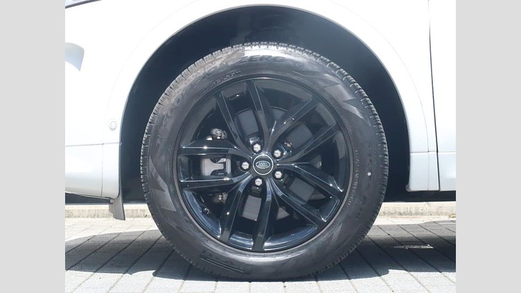 2024 認定中古車 Land Rover Discovery Sport フジホワイト D200マイルドハイブリッド（ディーゼル） 標準ホイール S