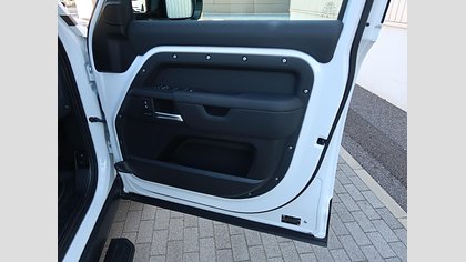 Defender 110 70