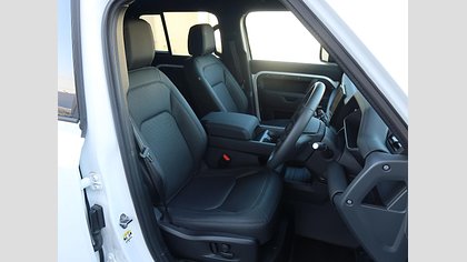 Defender 110 44