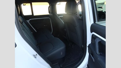 Defender 110 13