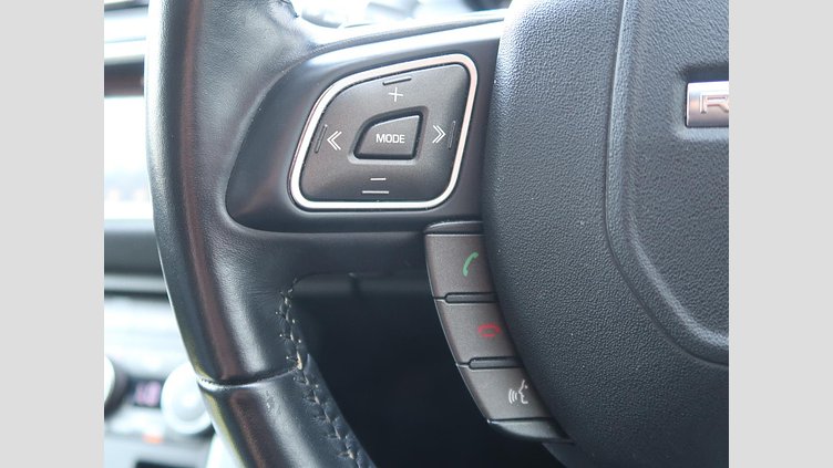 2018 認定中古車 Land Rover Range Rover Evoque Narvik Black 2.0 litre i4P​ SEプラス