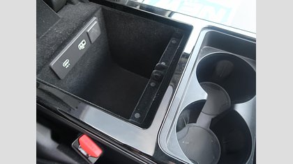 Range Rover Velar 16