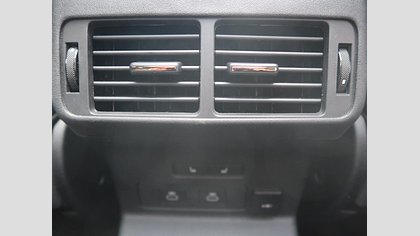 Range Rover Velar 17