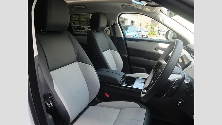 2024 認定中古車 Land Rover Range Rover Velar Fuji White 2.0 litre i4D​ ダイナミックSE