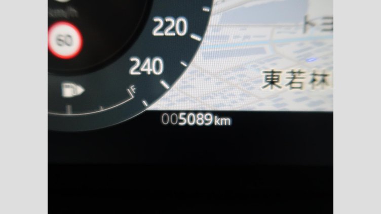 2024 認定中古車 Land Rover Range Rover Velar Fuji White 2.0 litre i4D​ ダイナミックSE