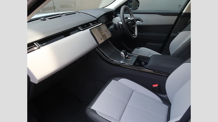 2024 認定中古車 Land Rover Range Rover Velar Fuji White 2.0 litre i4D​ ダイナミックSE