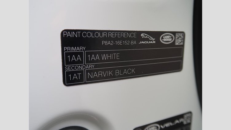 2024 認定中古車 Land Rover Range Rover Velar Fuji White 2.0 litre i4D​ ダイナミックSE