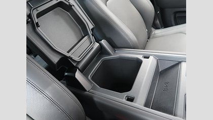 Defender 110 41