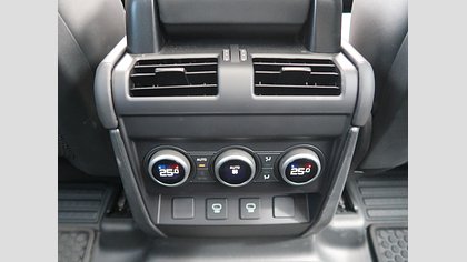 Defender 110 51