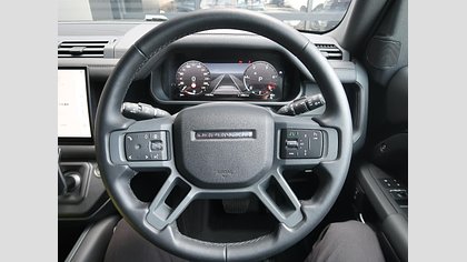 Defender 110 67