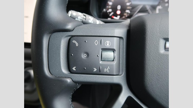 2025 認定中古車 Land Rover Defender 110 サントリーニブラック D350 ディーゼルマイルドハイブリッド X-Dynamic HSE
