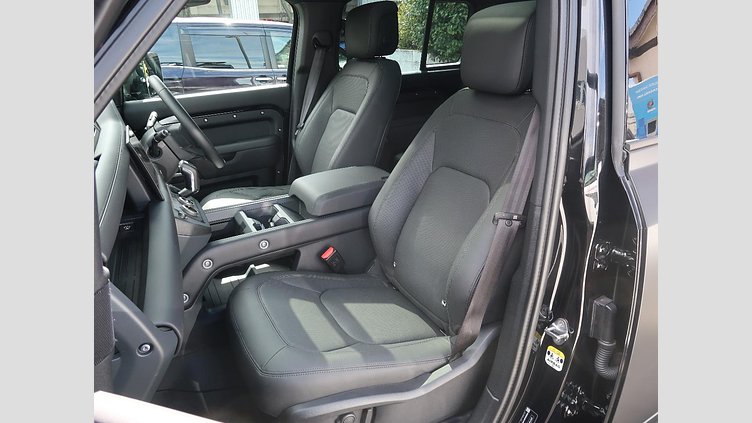 2025 認定中古車 Land Rover Defender 110 サントリーニブラック D350 ディーゼルマイルドハイブリッド X-Dynamic HSE