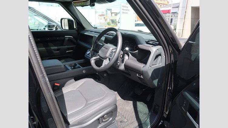 2025 認定中古車 Land Rover Defender 110 サントリーニブラック D350 ディーゼルマイルドハイブリッド X-Dynamic HSE