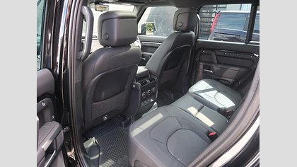 Defender 110 8