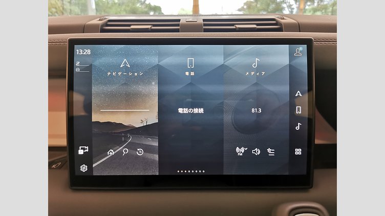 2025 認定中古車 Land Rover Defender 110 パンゲアグリーン D350 ディーゼルマイルドハイブリッド X-Dynamic SE