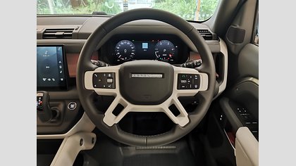 Defender 110 15