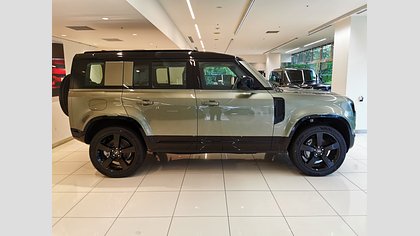 Defender 110 12