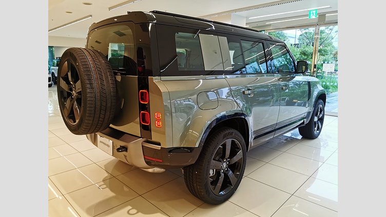 2025 認定中古車 Land Rover Defender 110 パンゲアグリーン D350 ディーゼルマイルドハイブリッド X-Dynamic SE