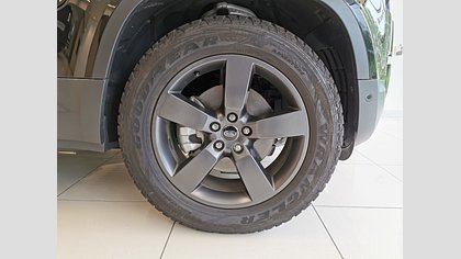 Defender 110 8