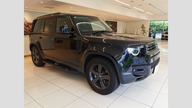 2024 認定中古車 Land Rover Defender 110 サントリーニブラック P300 AWD（AT） SE