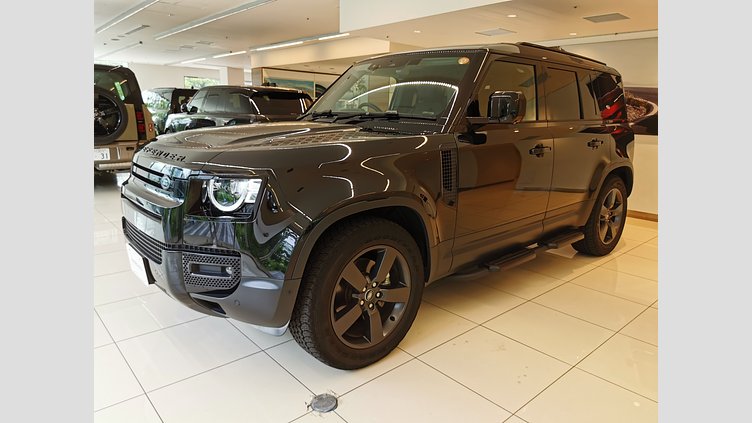 2024 認定中古車 Land Rover Defender 110 サントリーニブラック P300 AWD（AT） SE