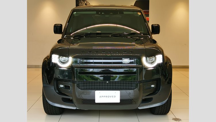2024 認定中古車 Land Rover Defender 110 サントリーニブラック P300 AWD（AT） SE