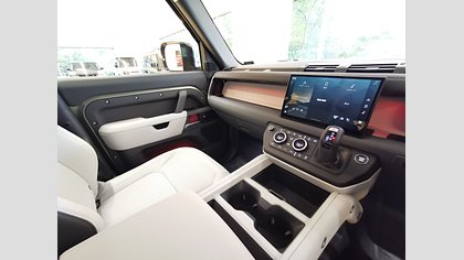 Defender 110 33