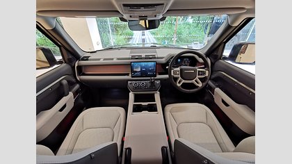 Defender 110 3