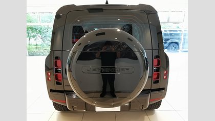 Defender 110 6