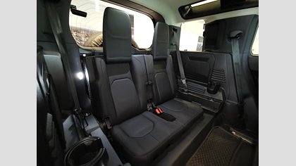 Defender 110 17