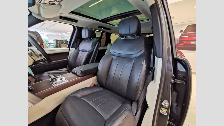2023 認定中古車 Land Rover Range Rover カルパチアングレイ P530 AWD（AT） スタンダードホイールベース AUTOBIOGRAPHY