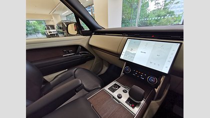 Range Rover 46