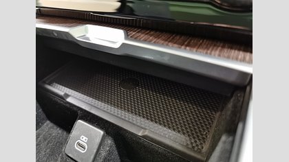 Range Rover 32