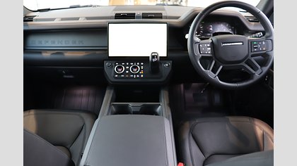 Defender 110 3