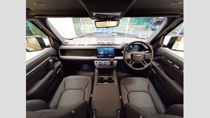 Defender 110 3