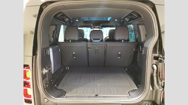 2025 認定中古車 Land Rover Defender 110 サントリーニブラック D350 ディーゼルマイルドハイブリッド S