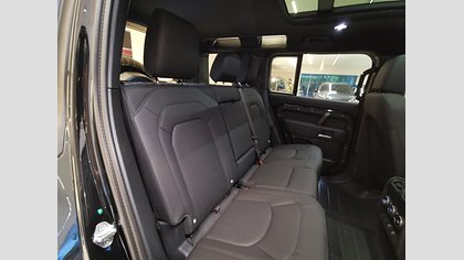 Defender 110 4
