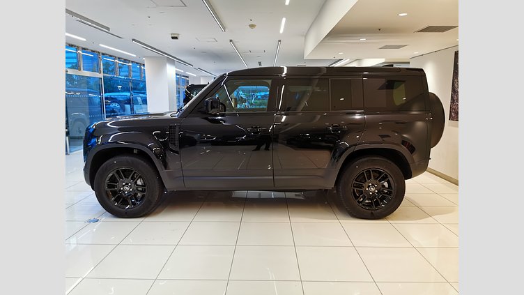 2025 認定中古車 Land Rover Defender 110 サントリーニブラック D350 ディーゼルマイルドハイブリッド S