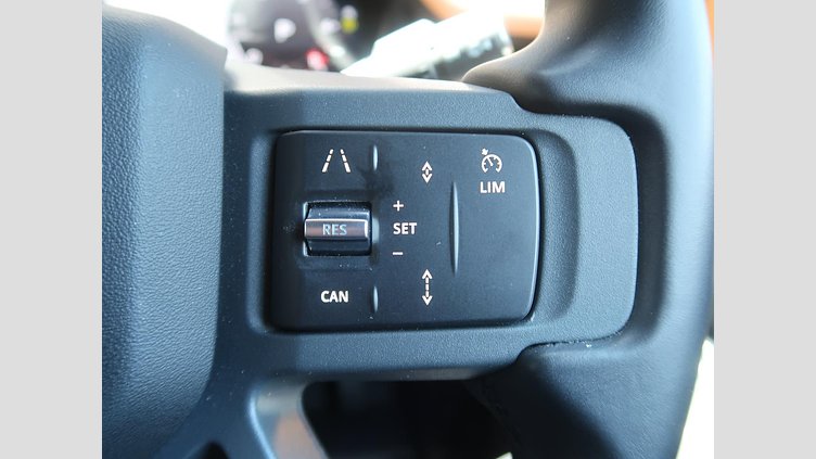 2024 認定中古車 Land Rover Defender 110 サントリーニブラック D300 AWD（AT） X-DYNAMIC HSE