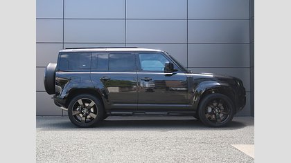 Defender 110 44