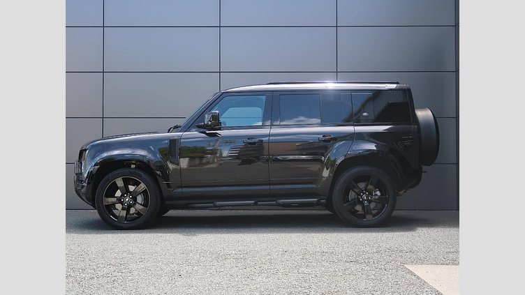 2024 認定中古車 Land Rover Defender 110 サントリーニブラック D300 AWD（AT） X-DYNAMIC HSE