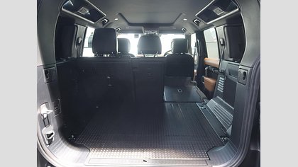 Defender 110 53