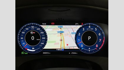 F-Pace 39