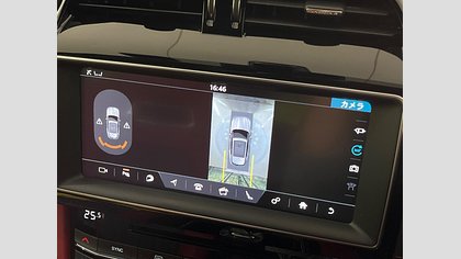 F-Pace 17