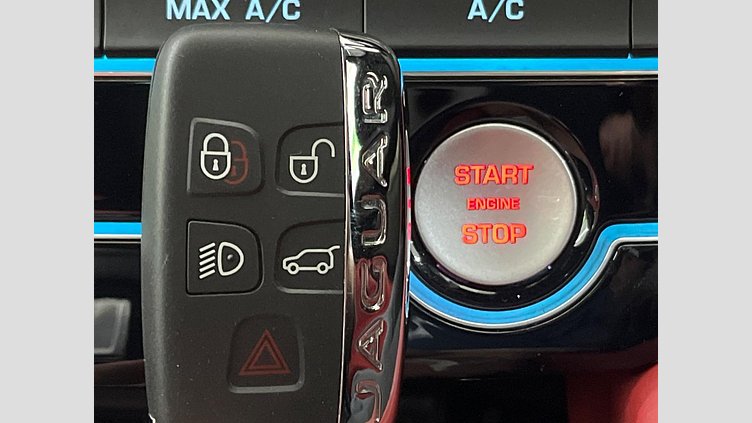 2019 認定中古車 Jaguar F-Pace Santorini Black 5L AJ133G2 P8 S/C SV SVR
