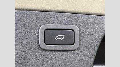 E-Pace 18